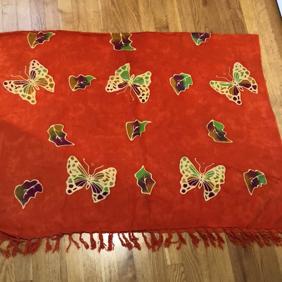 Curious designs Indonesian Batik Sarong Wrap Shawl. Tropical butterflies. - Picture 5 of 12